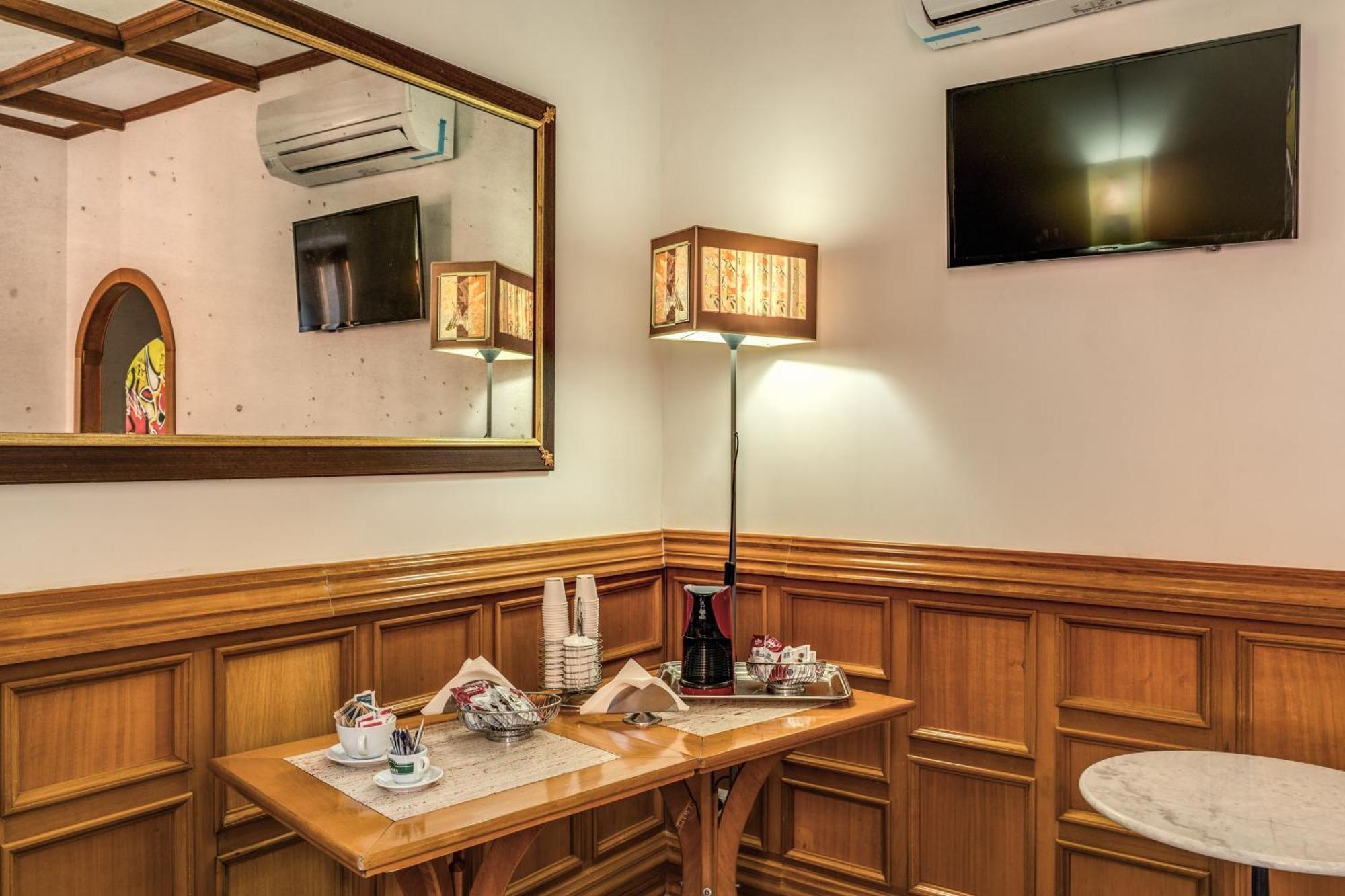 Hotel Santa Prassede Roma Ngoại thất bức ảnh